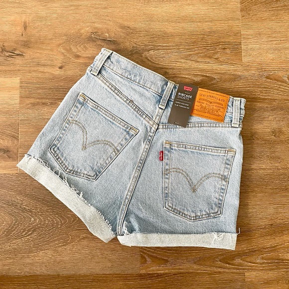 🆕 l e v i ‘ s • button fly ribcage denim shorts - Picture 6 of 11